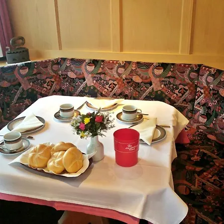 Garni Gabrieli Couette-café Corvara In Badia